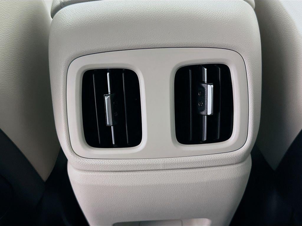 2026 Hyundai Tucson Limited - Photo 18
