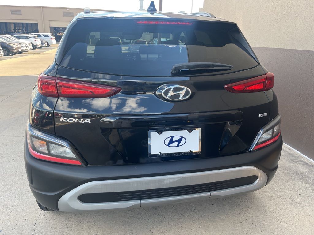 2023 Hyundai Kona SEL photo 3