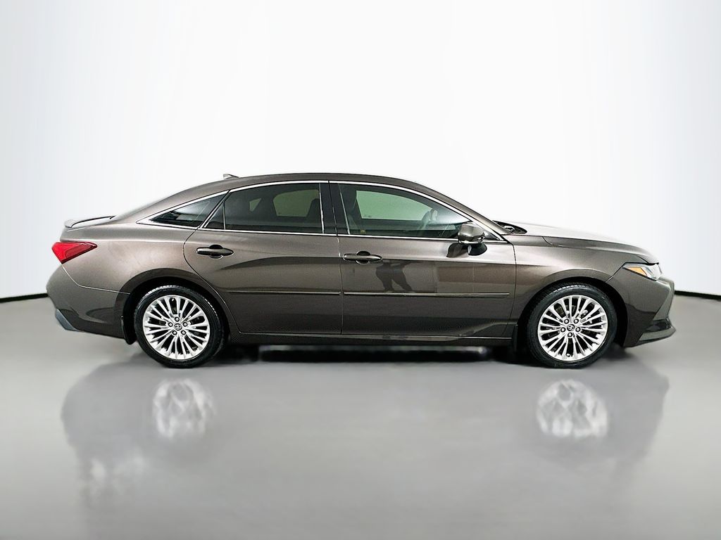 2019 Toyota Avalon XLE XSE Touring Limited photo 4