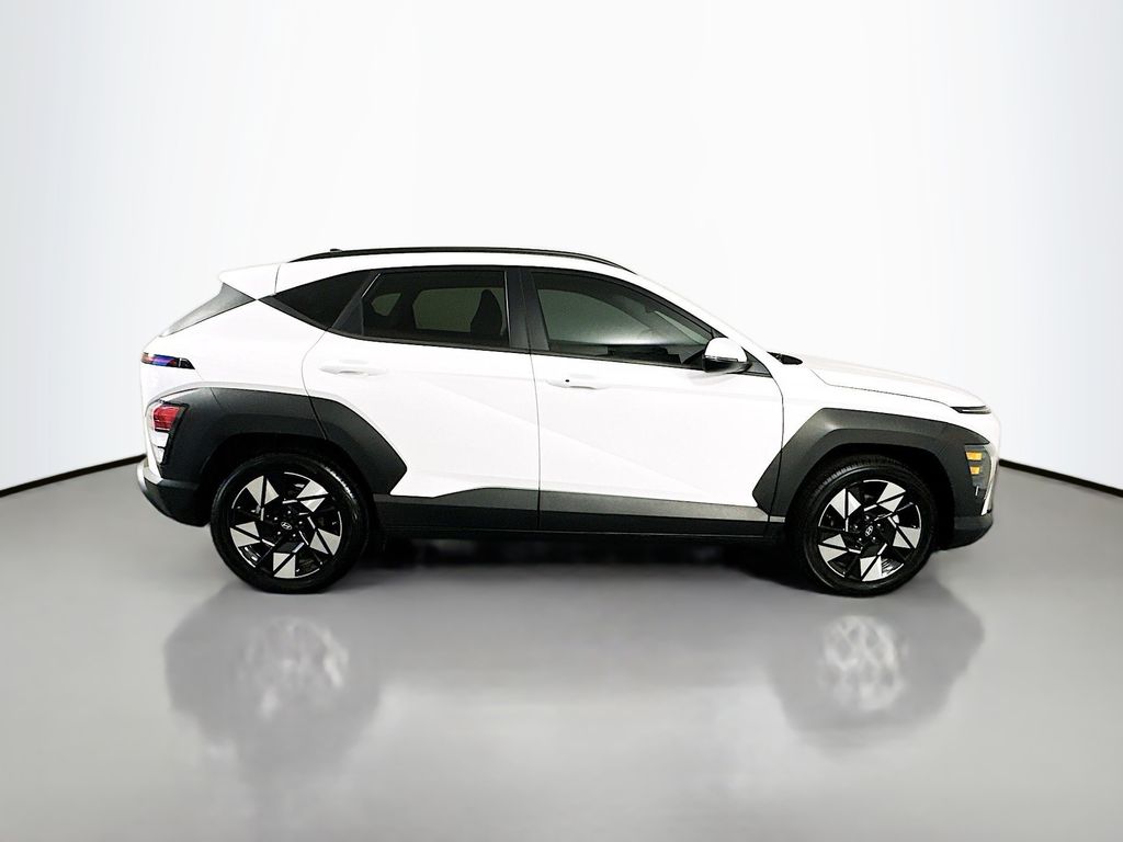 2024 Hyundai Kona SEL photo 2