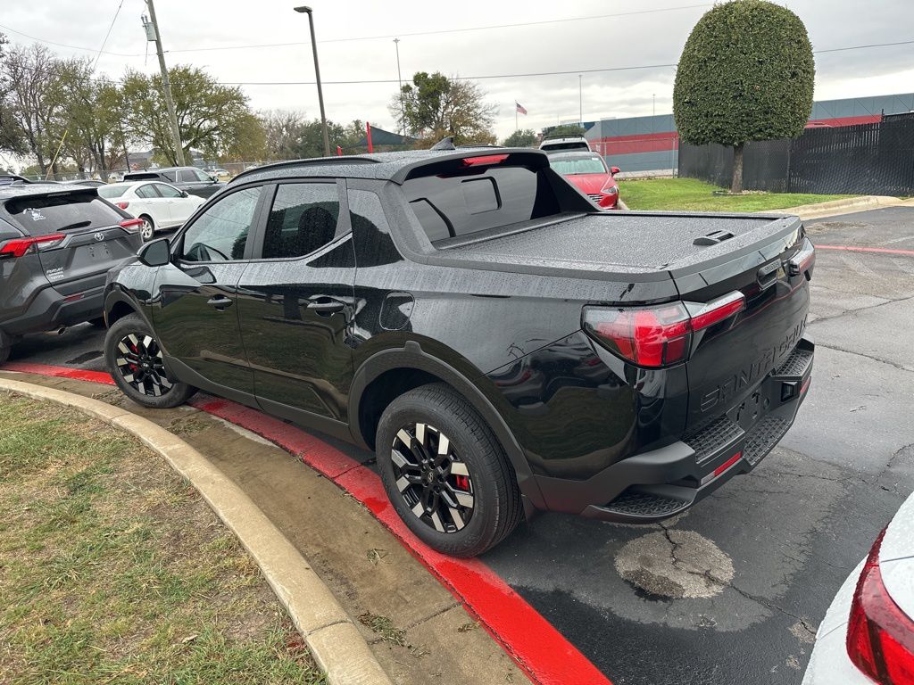 2025 Hyundai Santa Cruz SEL Activity photo 3