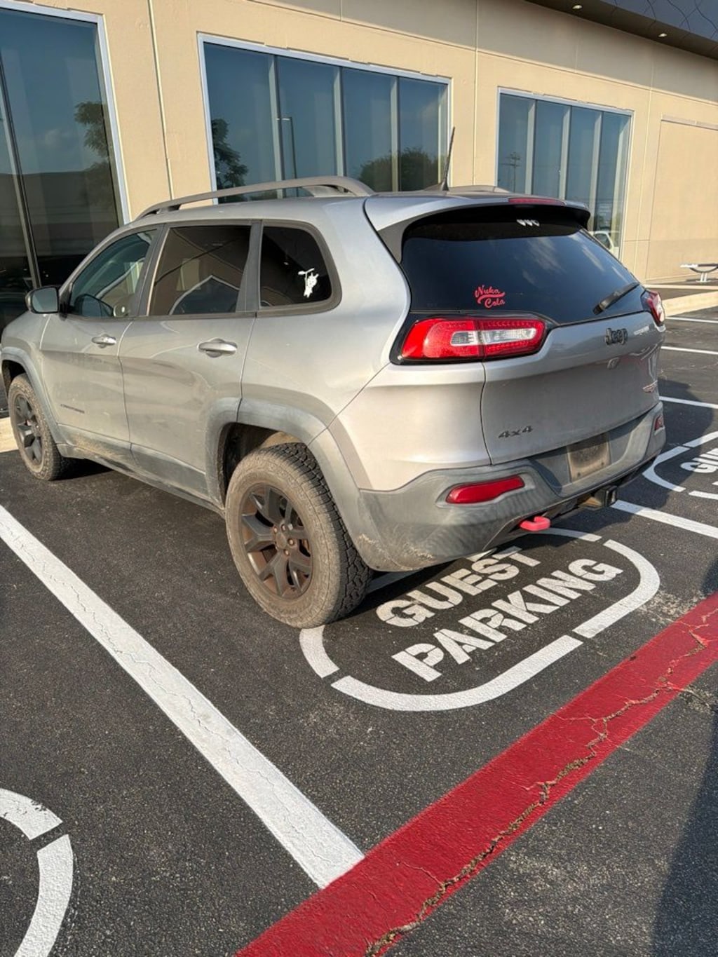 Used 2016 Jeep Cherokee Trailhawk 4x4 SUV