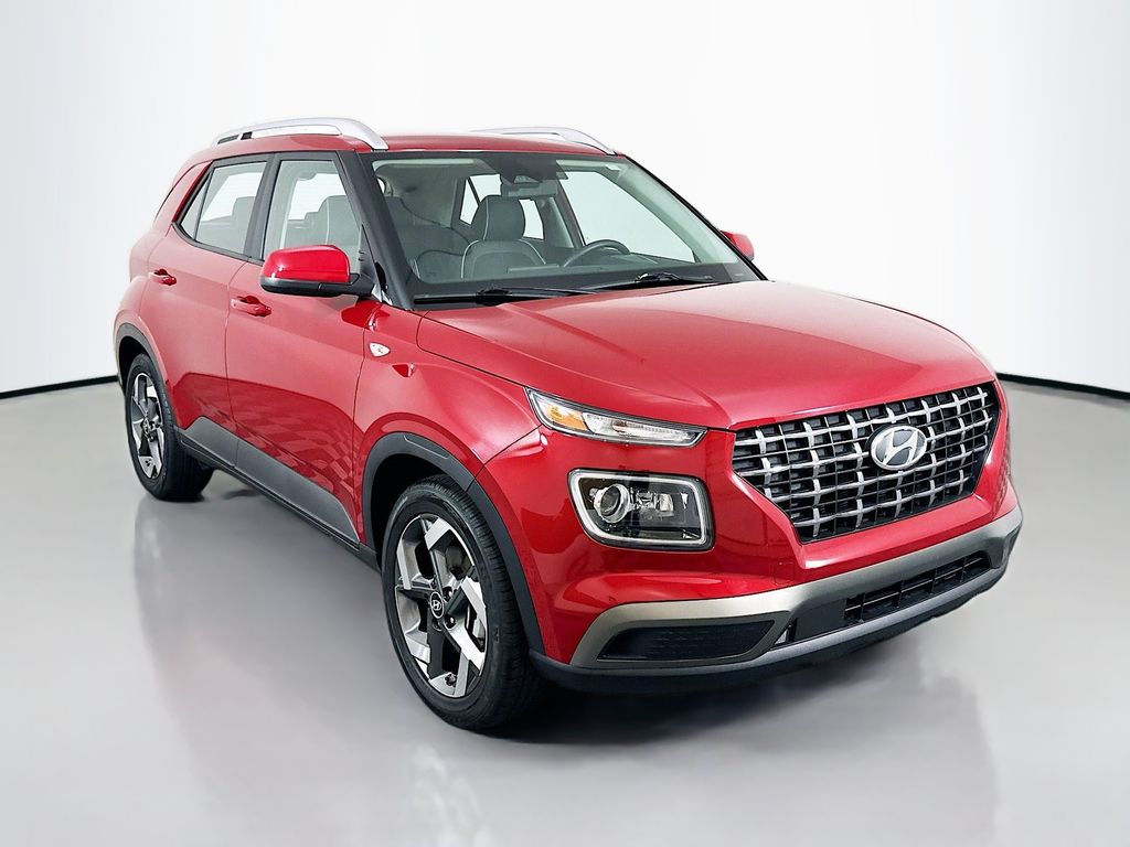 2023 Hyundai Venue Limited photo 3