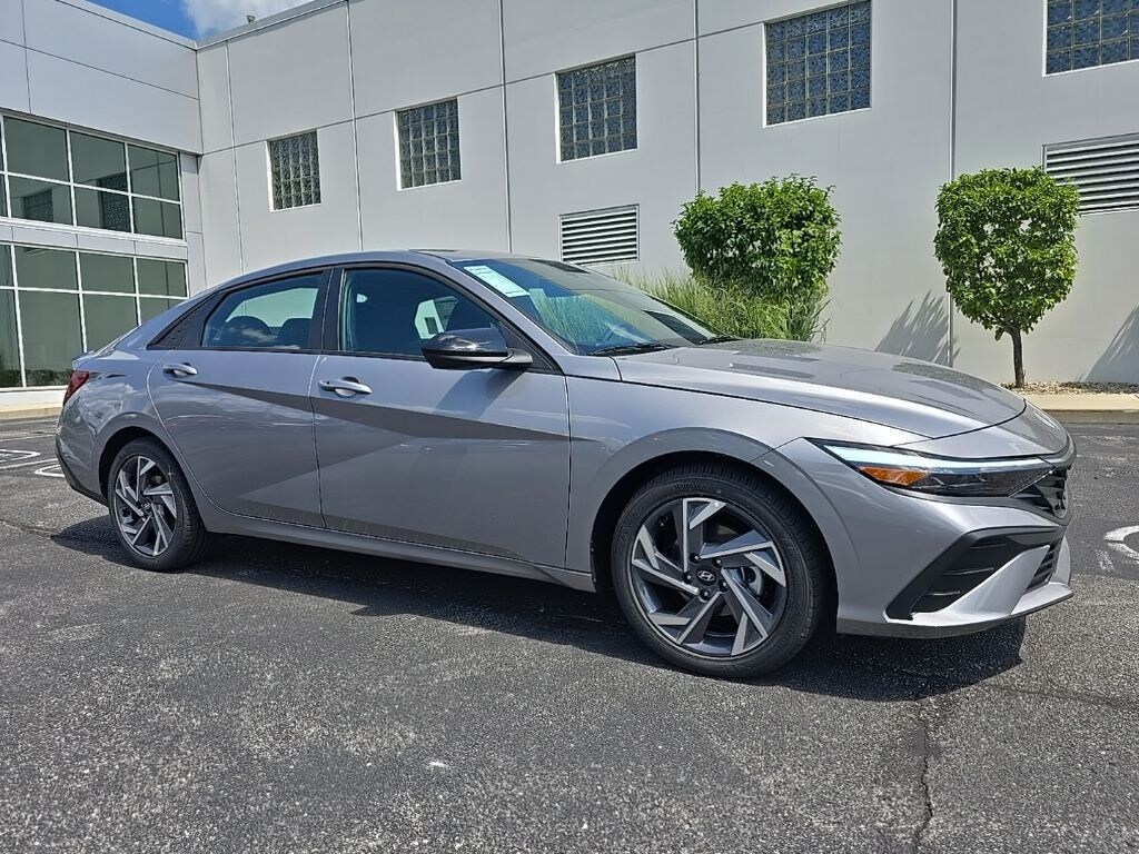 New 2025 Hyundai Elantra SEL Sport Sedan