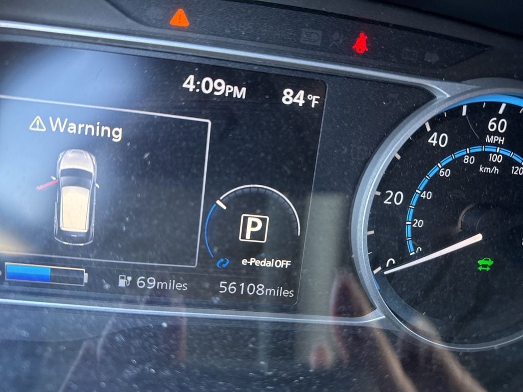 Used 2018 Nissan LEAF SV with VIN 1N4AZ1CP5JC305041 for sale in Round Rock, TX