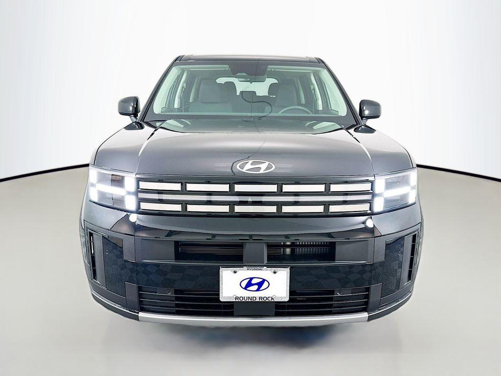 2026 Hyundai Santa Fe SE photo 2