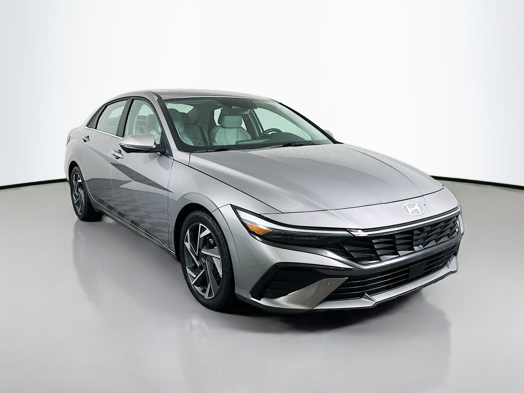2024 Hyundai Elantra Limited photo 3