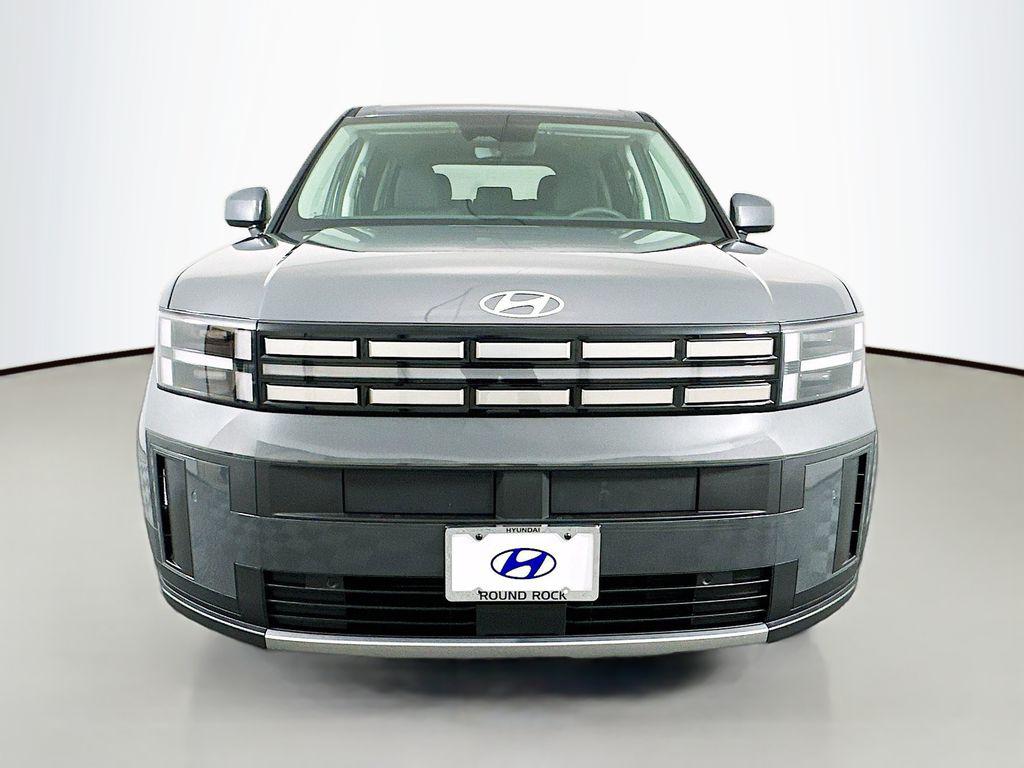 2026 Hyundai Santa Fe SE photo 2