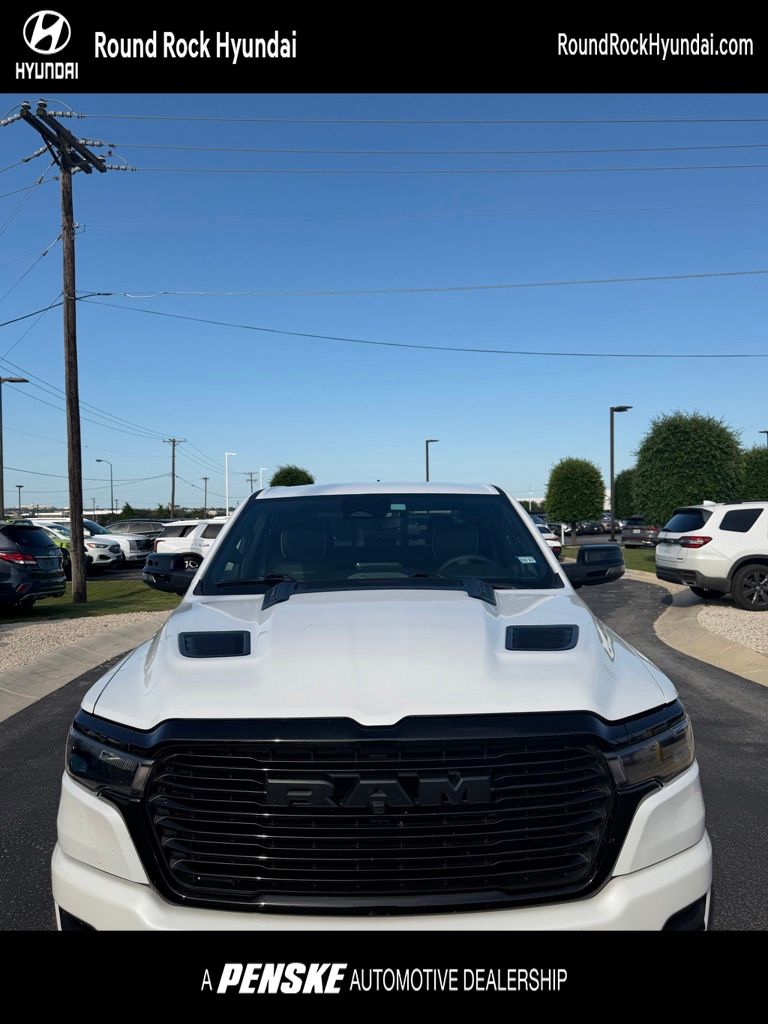 2025 RAM 1500 Laramie 4x4 Crew Cab 5'7's photo