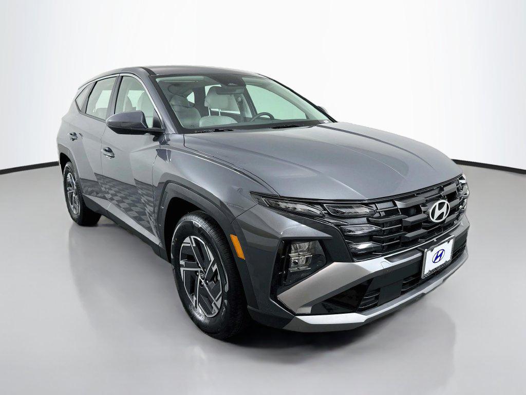New 2026 Hyundai Tucson Hybrid SE SUV