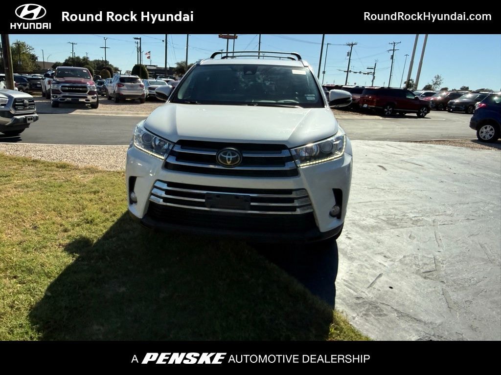 Used 2017 Toyota Highlander Limited V6 SUV