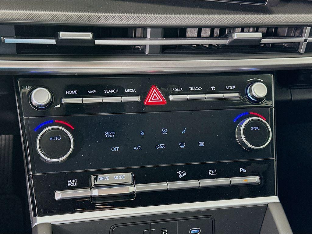 2026 Hyundai Santa Fe SE - Photo 13