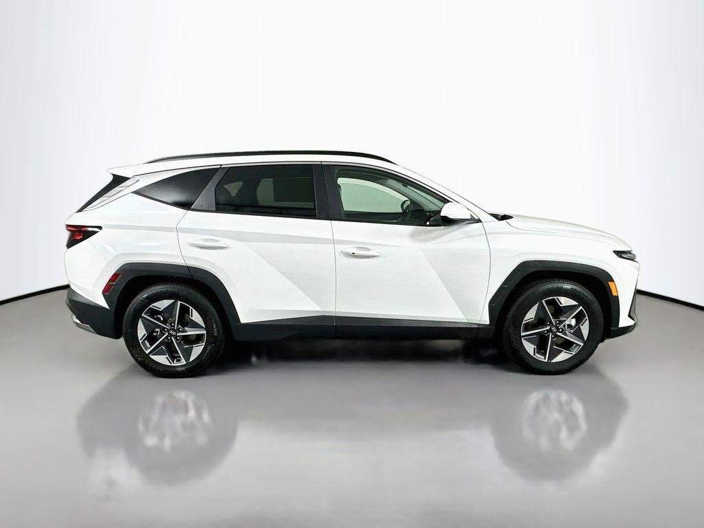 New 2026 Hyundai Tucson SEL FWD SUV