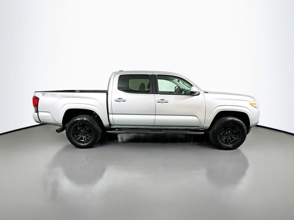 2022 Toyota Tacoma SR photo 4