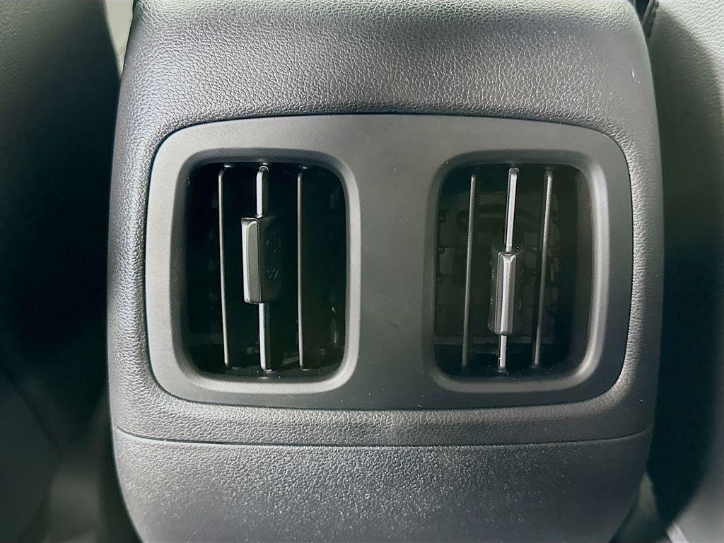 2026 Hyundai Santa Cruz Limited - Photo 18