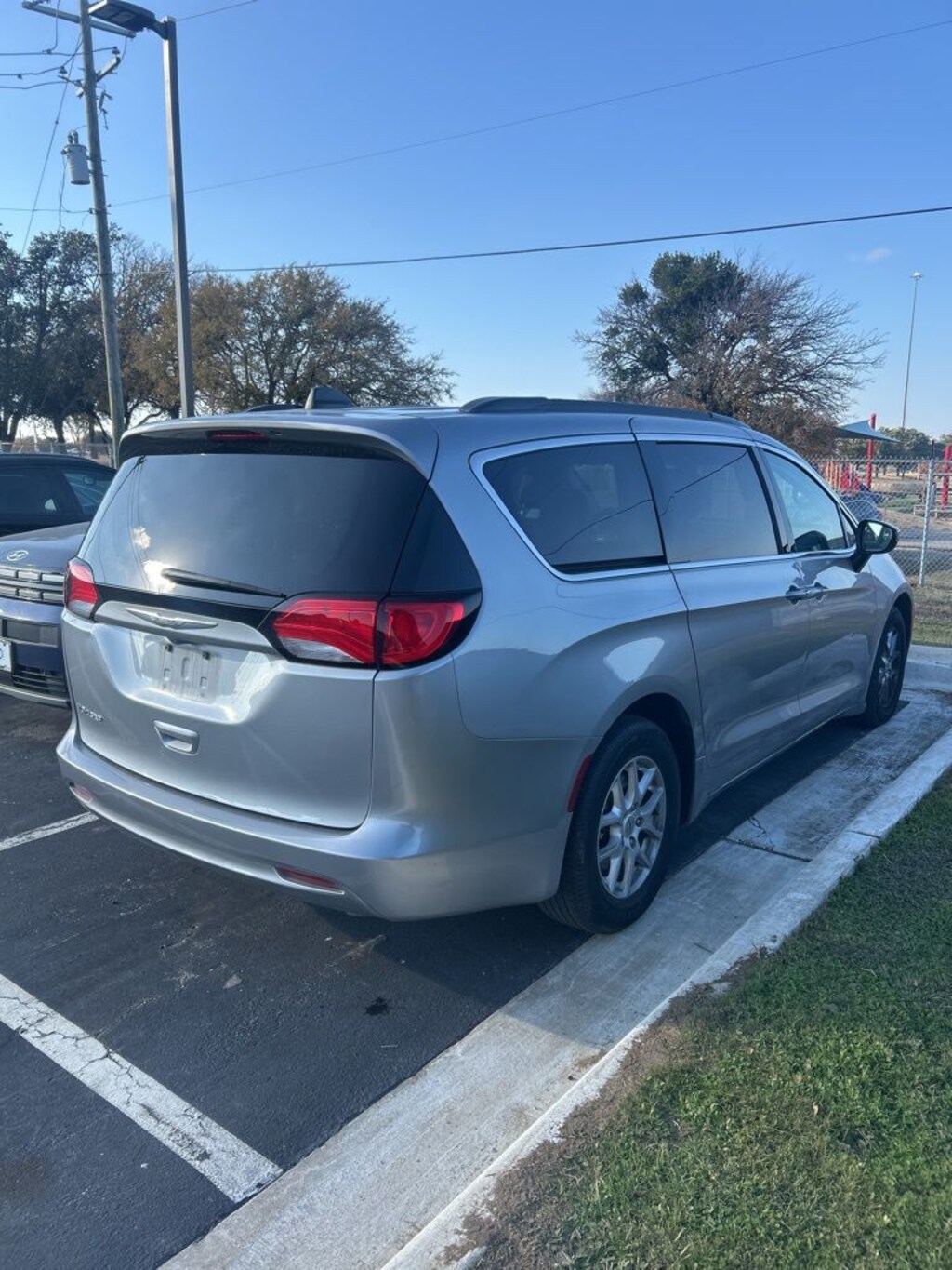 Used 2021 Chrysler Voyager LXI Van Passenger Van