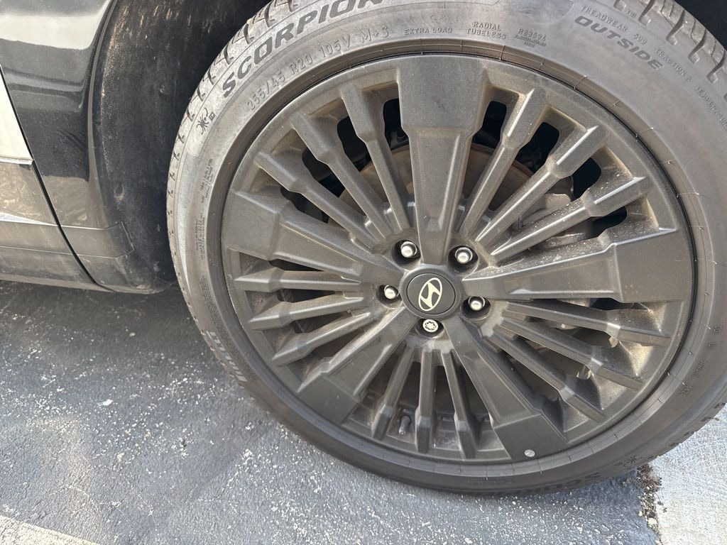 Certified 2025 Hyundai Santa Fe Hybrid Calligraphy SUV