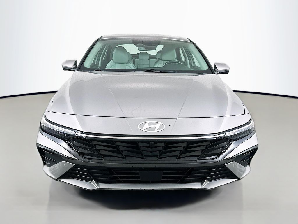 2024 Hyundai Elantra Limited photo 2