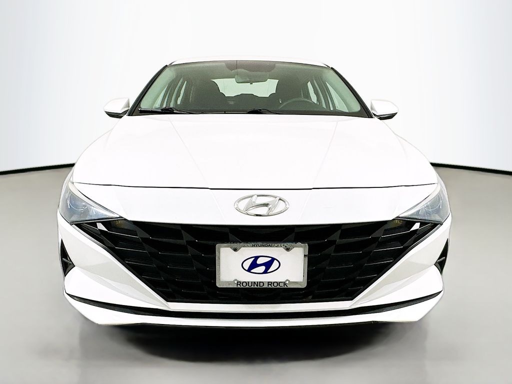 Used 2021 Hyundai Elantra SE Sedan