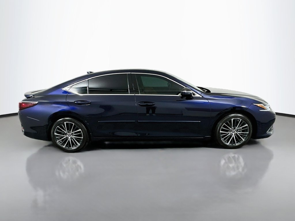 Used 2025 Lexus