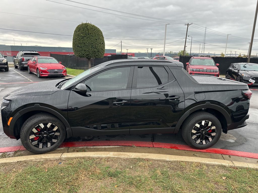 2025 Hyundai Santa Cruz SEL Activity photo 2