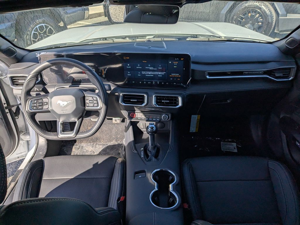2025 Ford Mustang GT Premium Convertible - Photo 14