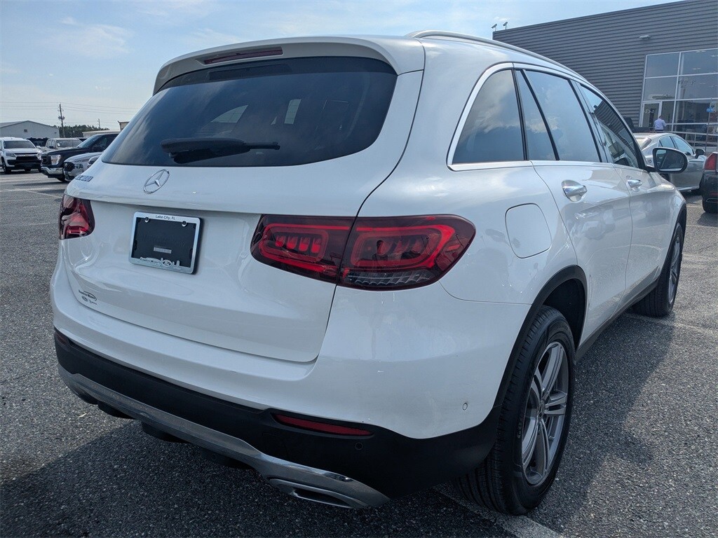 2022 Mercedes Benz GLC 300 photo 3