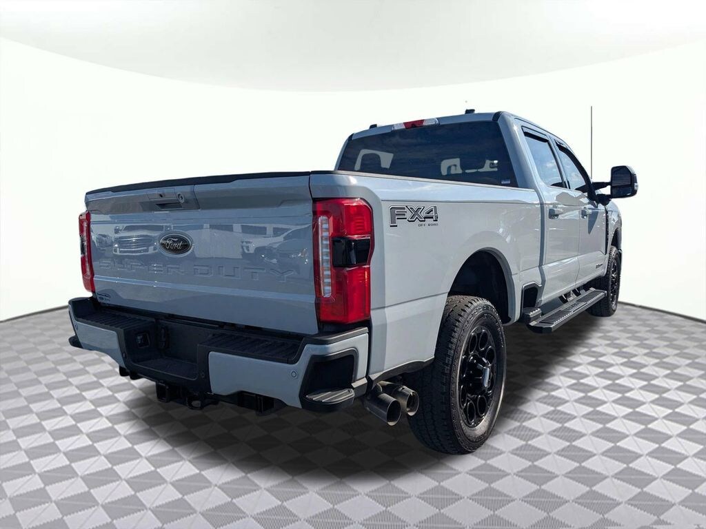 Used 2025 Ford F-350 Lariat Truck Crew Cab
