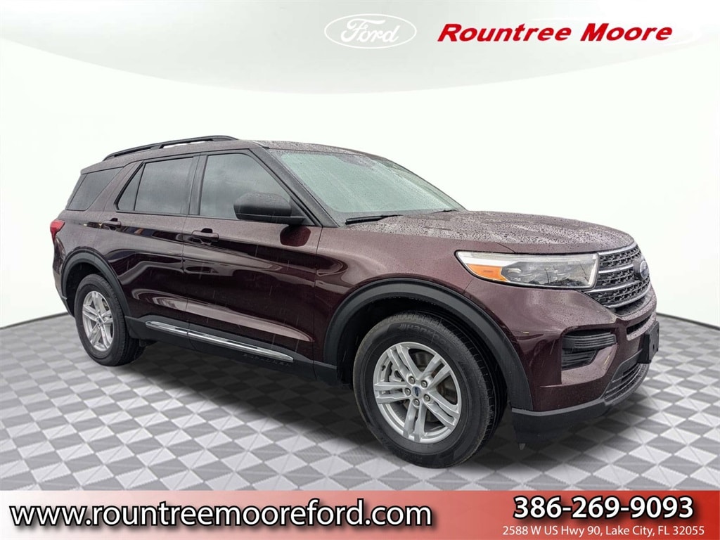 2022 Ford Explorer XLT's photo