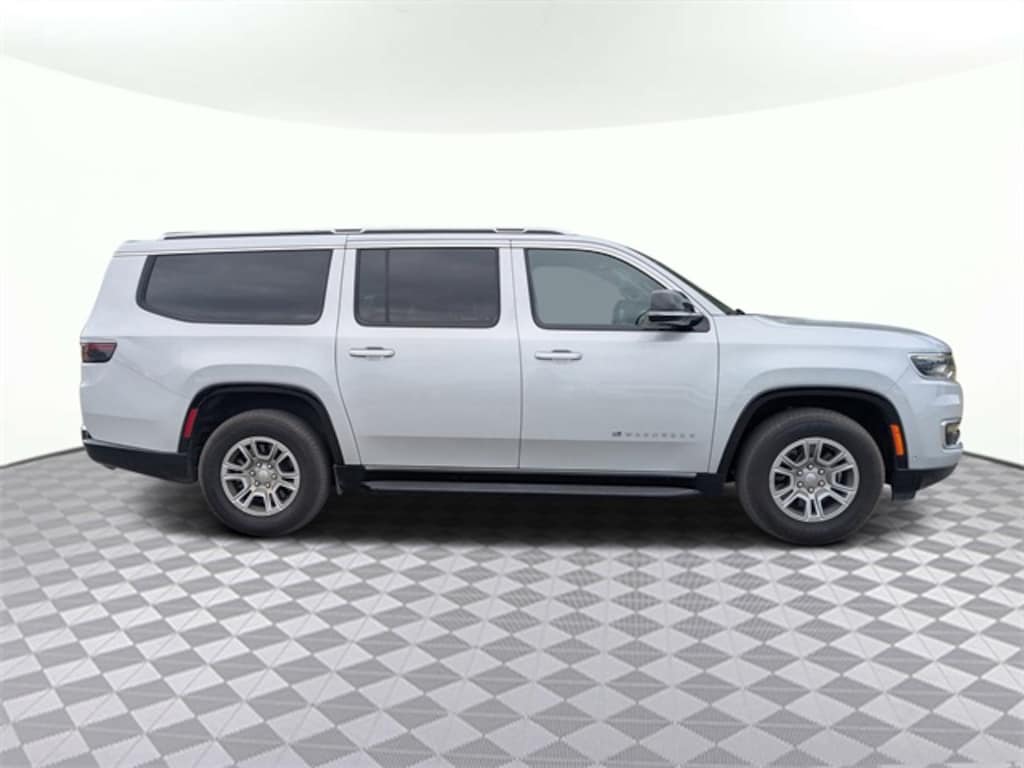 Used 2024 Jeep Wagoneer L Base SUV