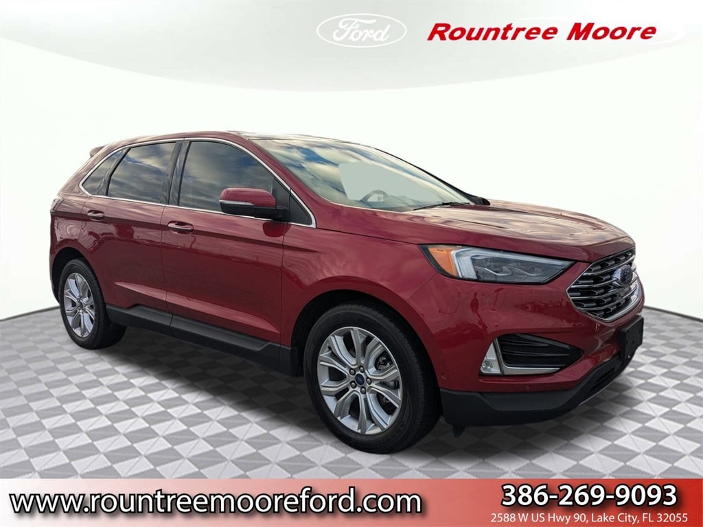 2020 Ford Edge Titanium's photo