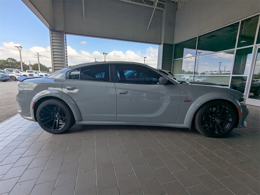 2022 Dodge Charger Scat Pack Widebody photo 2
