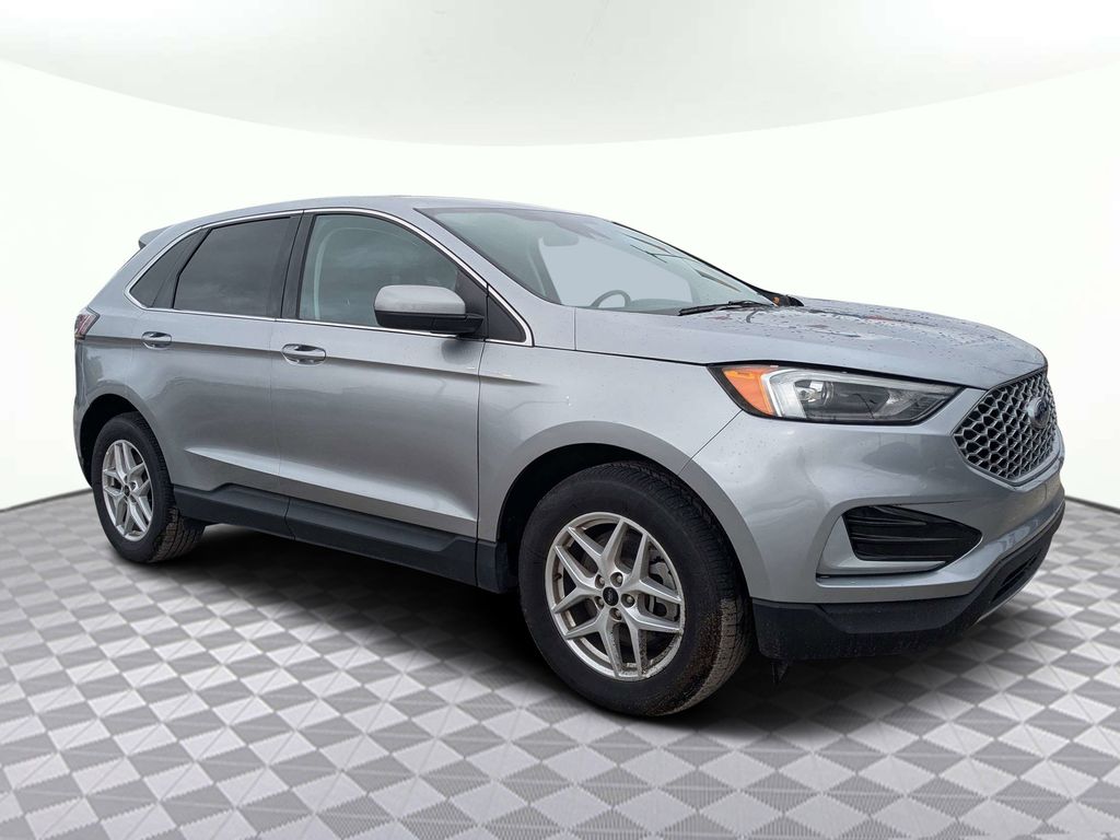 2023 Ford Edge SEL AWD's photo