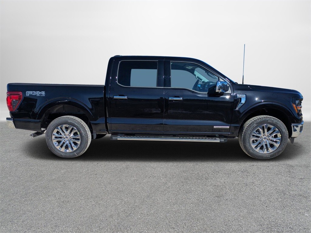 2025 Ford F-150 XLT photo 2
