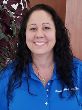 Staff member Anna Isaacs from ID_380e4b3dbc99