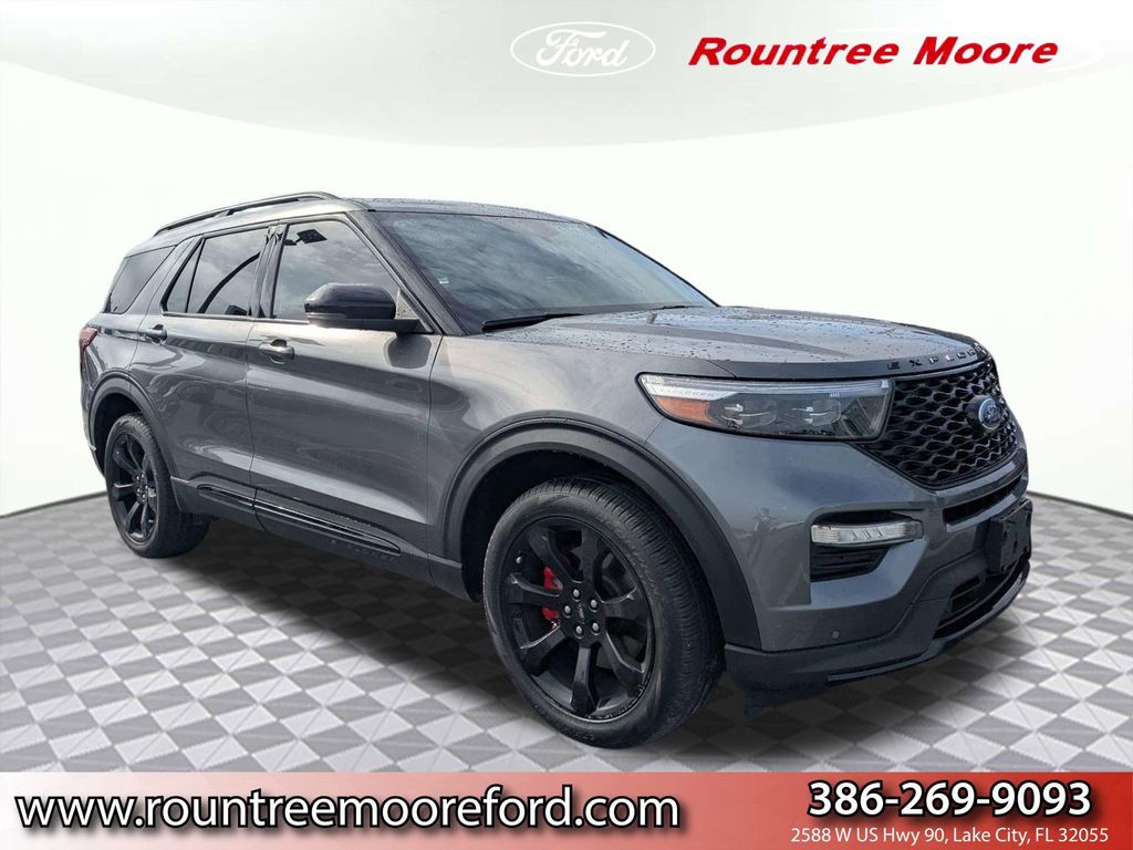 2023 Ford Explorer ST 4WD's photo