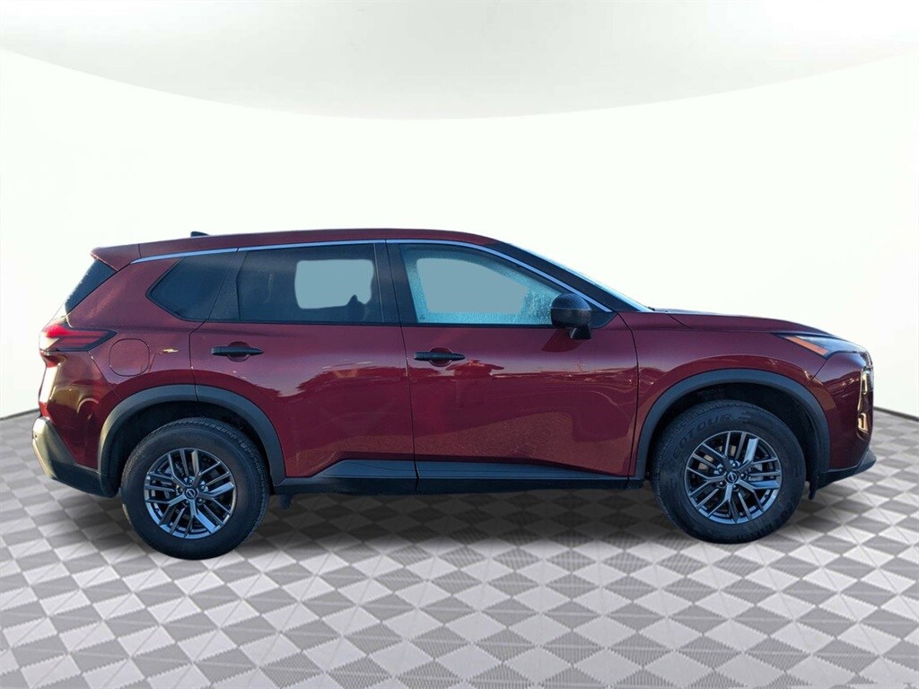 2023 Nissan Rogue S photo 2