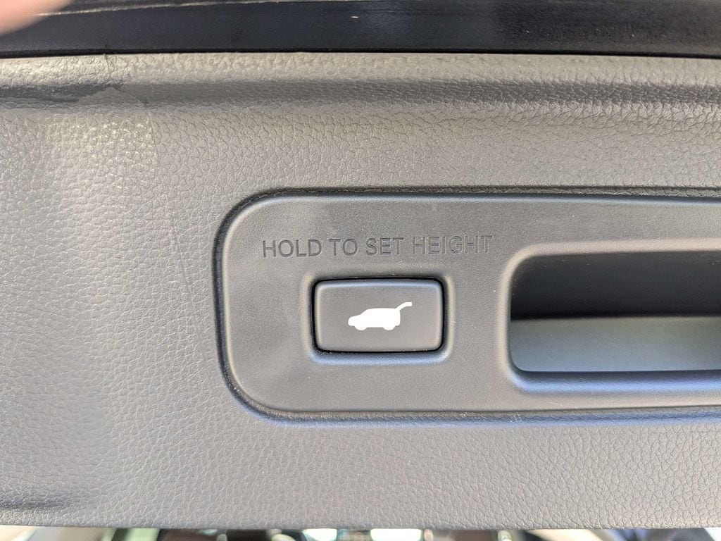 2023 Honda Pilot Elite - Photo 14