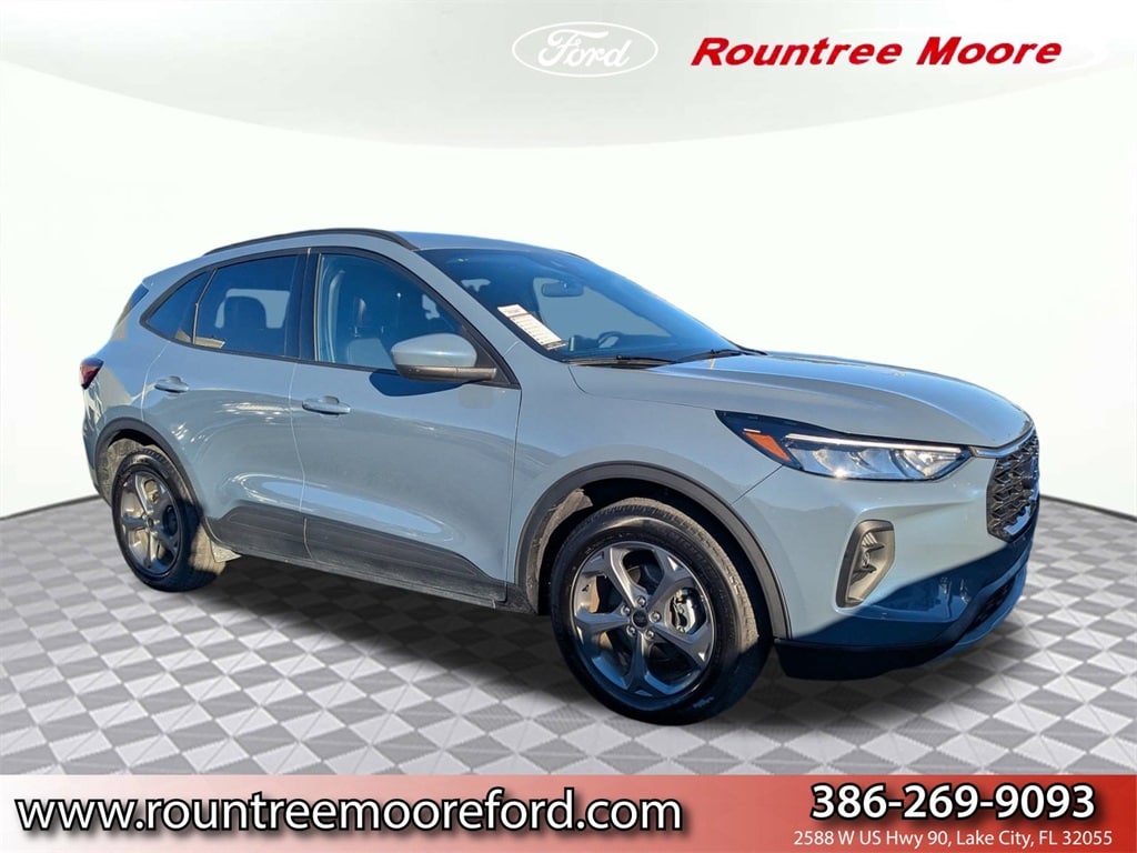 2025 Ford Escape ST-Line Select's photo