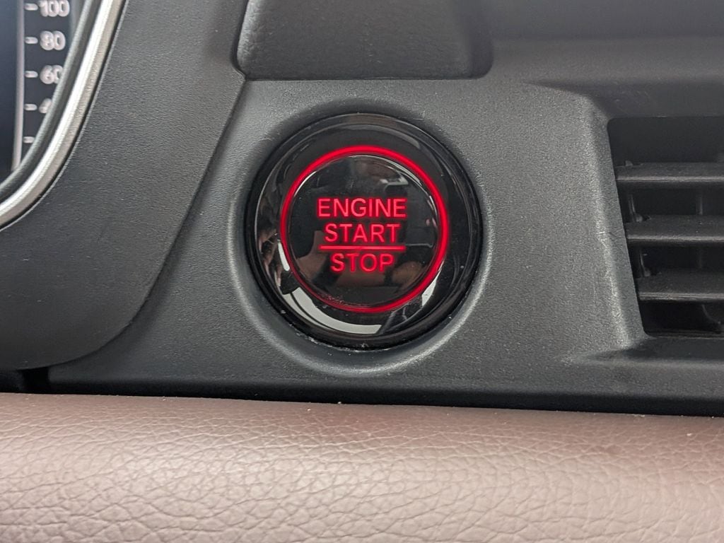 2023 Honda Pilot Elite - Photo 32