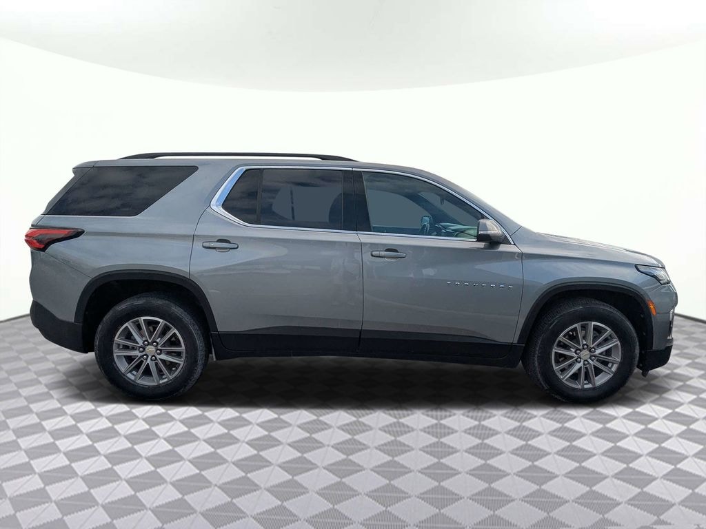Used 2023 Chevrolet Traverse LT Cloth w/1LT SUV