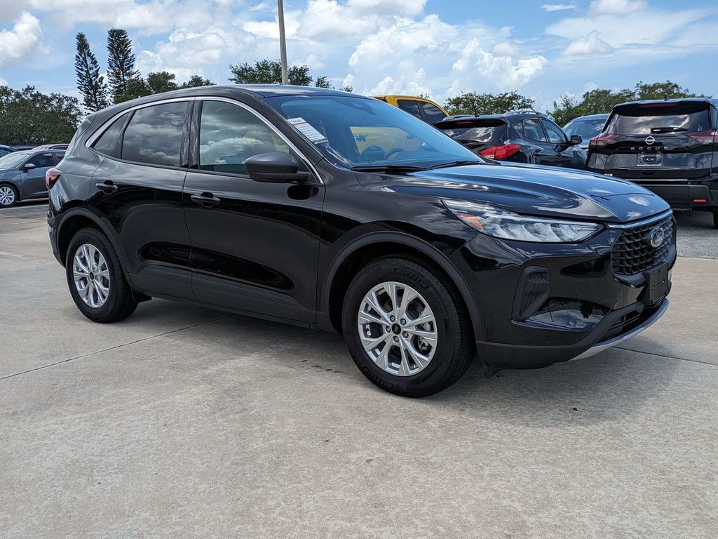 Used 2024 Ford Escape Active SUV