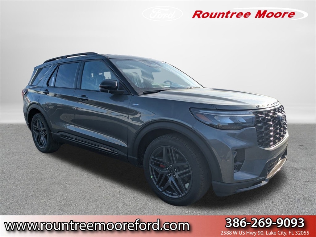 2026 Ford Explorer ST-LINE's photo