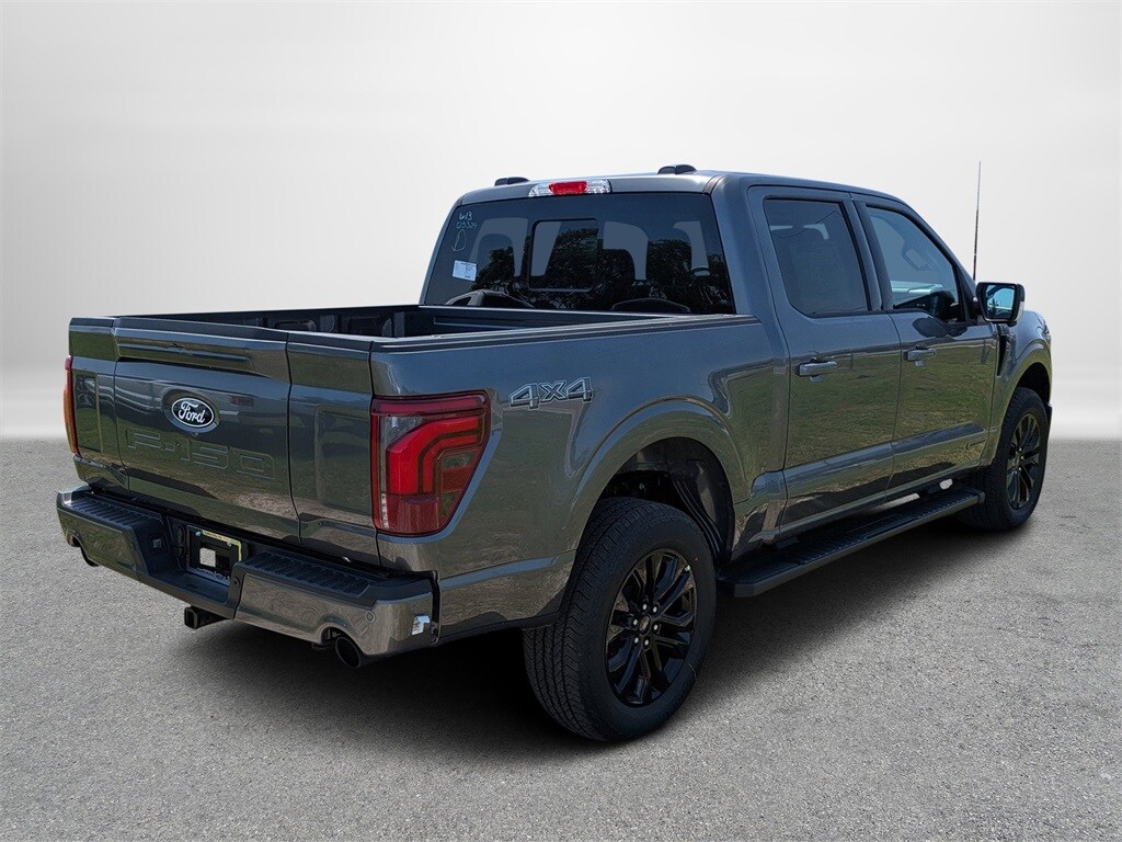 2025 Ford F-150 Lariat photo 3