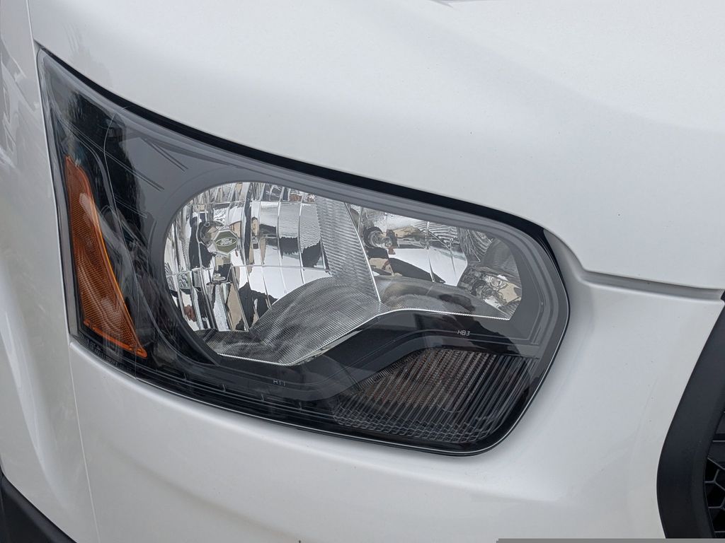 2025 Ford Transit Van Base - Photo 8