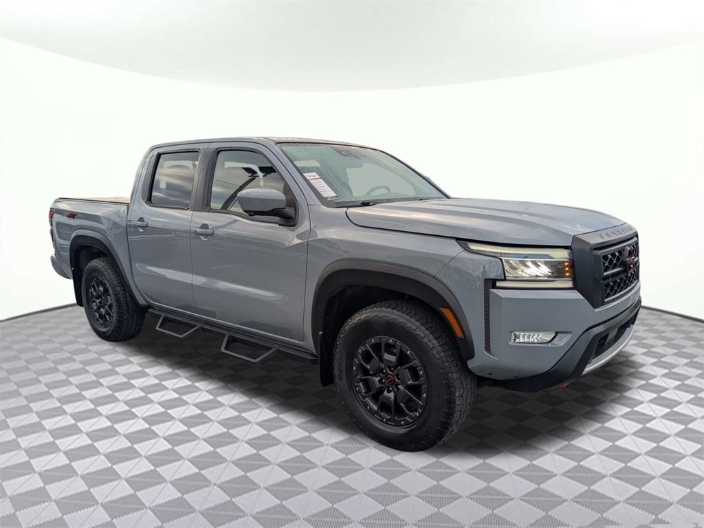 2022 Nissan Frontier PRO-4X's photo