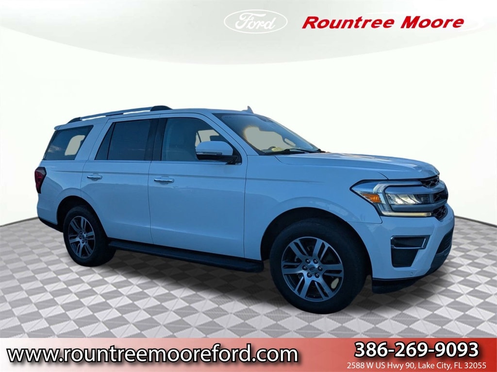 2024 Ford Expedition Limited's photo