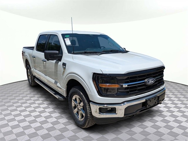 2024 Ford F-150 XLT photo 2