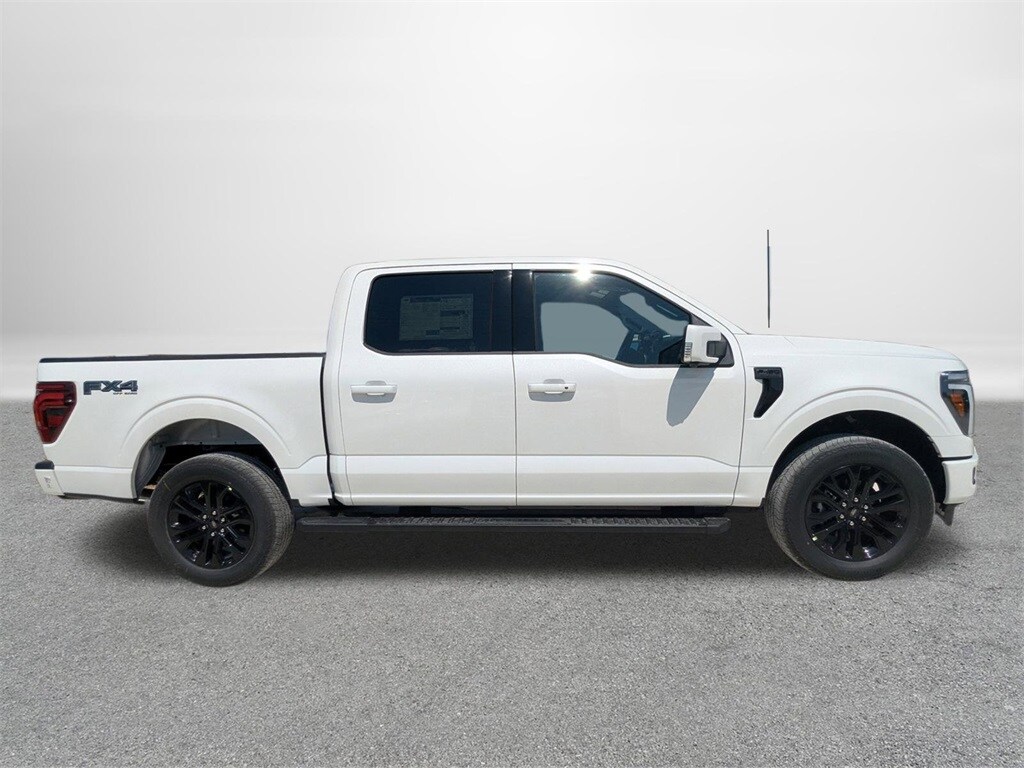 2025 Ford F-150 Lariat photo 2