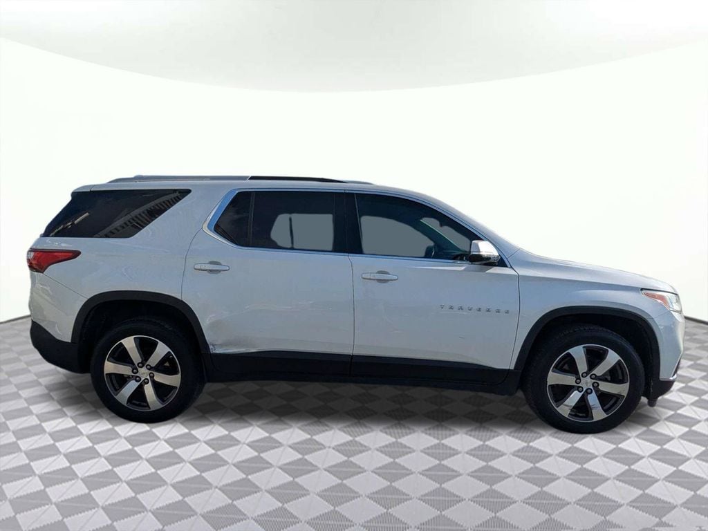 Used 2018 Chevrolet Traverse 3LT with VIN 1GNERHKW5JJ284739 for sale in Lake City, FL